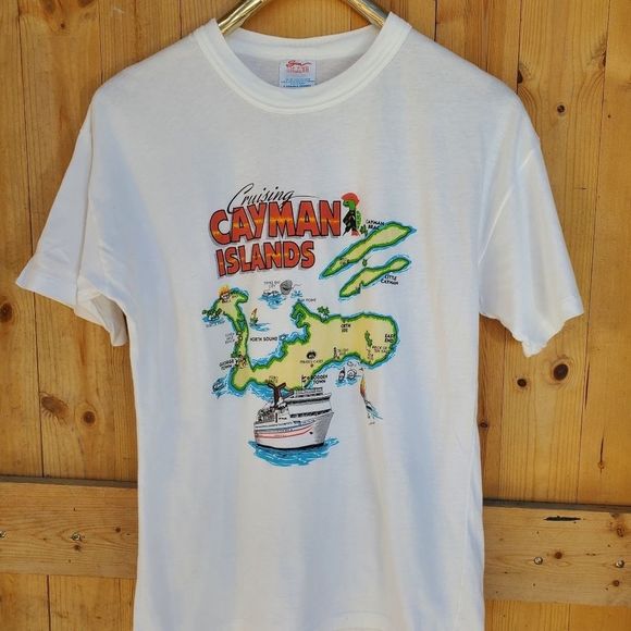 Vintage 1996  Cayman island T-shirt  Sun Club - Picture 1 of 6